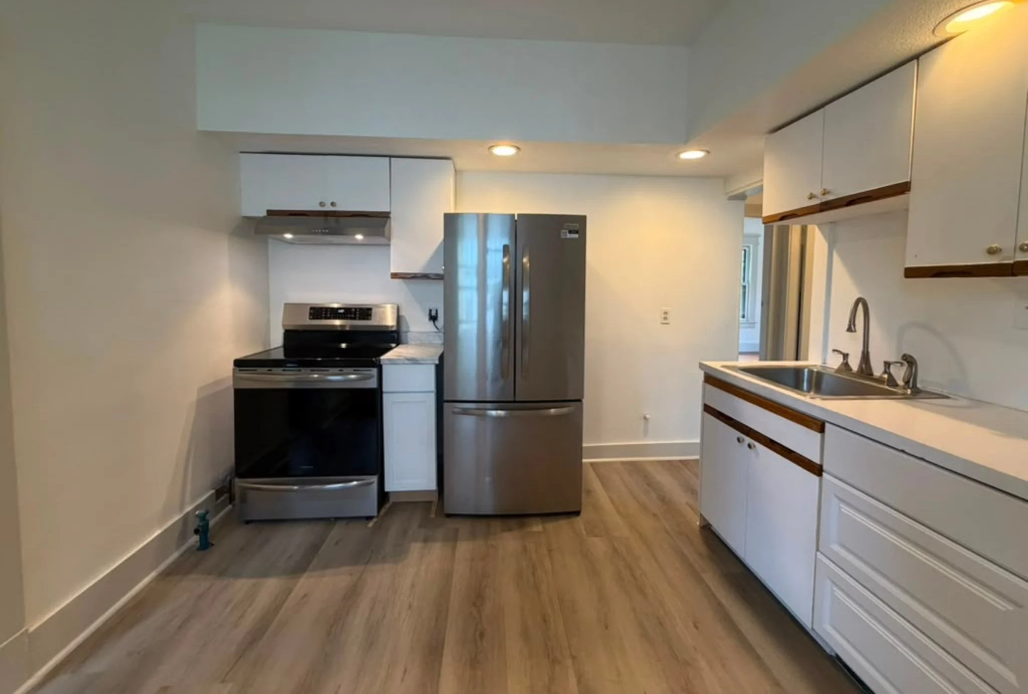 3 bed, 1 bath apartment for rent at 62 Firglade Ave Unit 2, Springfield — photo 8 of 21