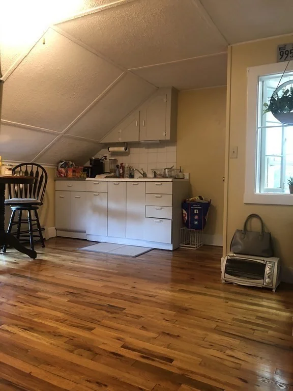 1 bed, 1 bath apartment for rent at 62 Fish Rd Unit 2, Tiverton — photo 4 of 12