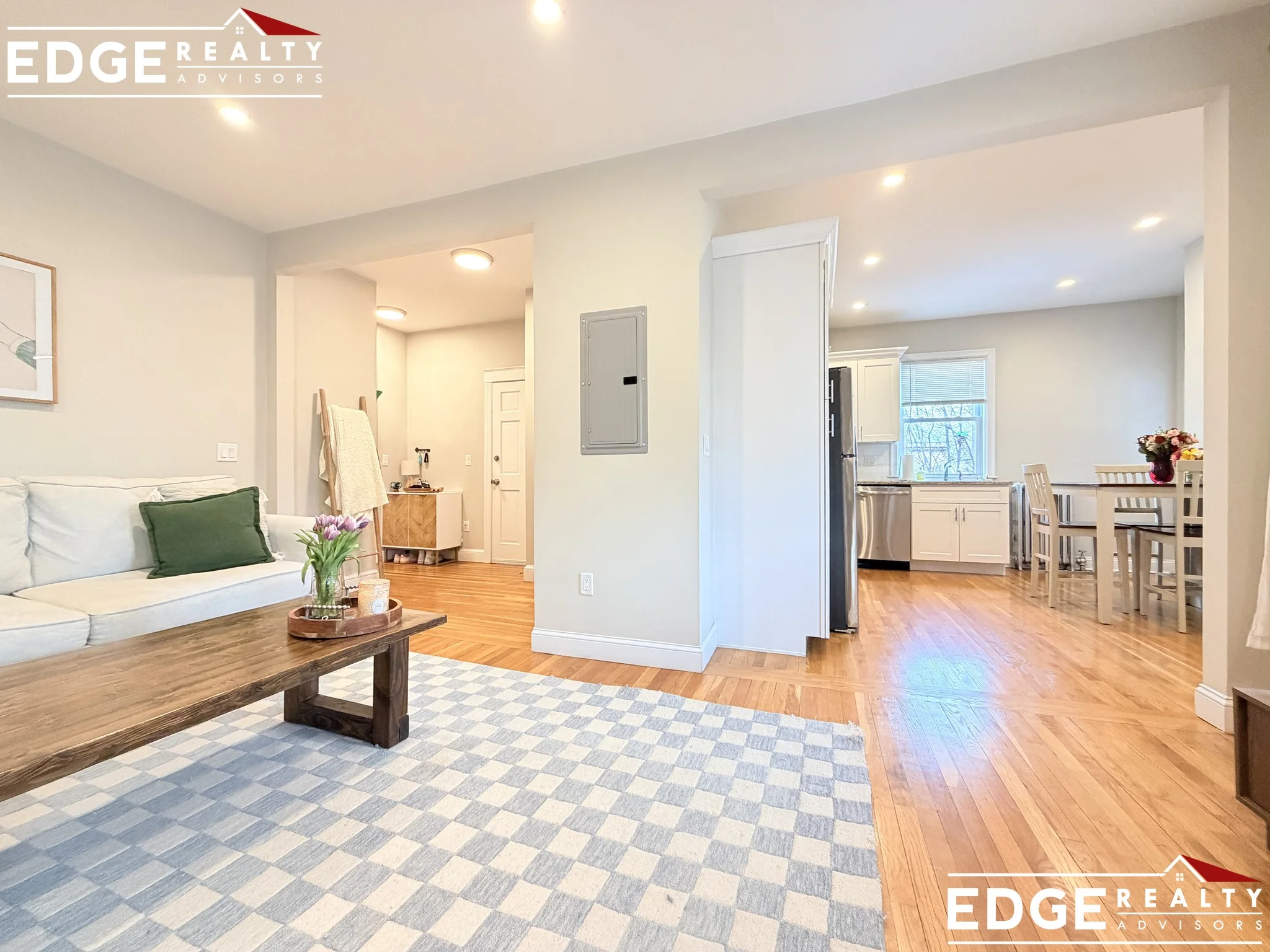 3 bed, 2 bath apartment for rent at 62 Foster St Unit 2, Brighton — photo 2 of 12
