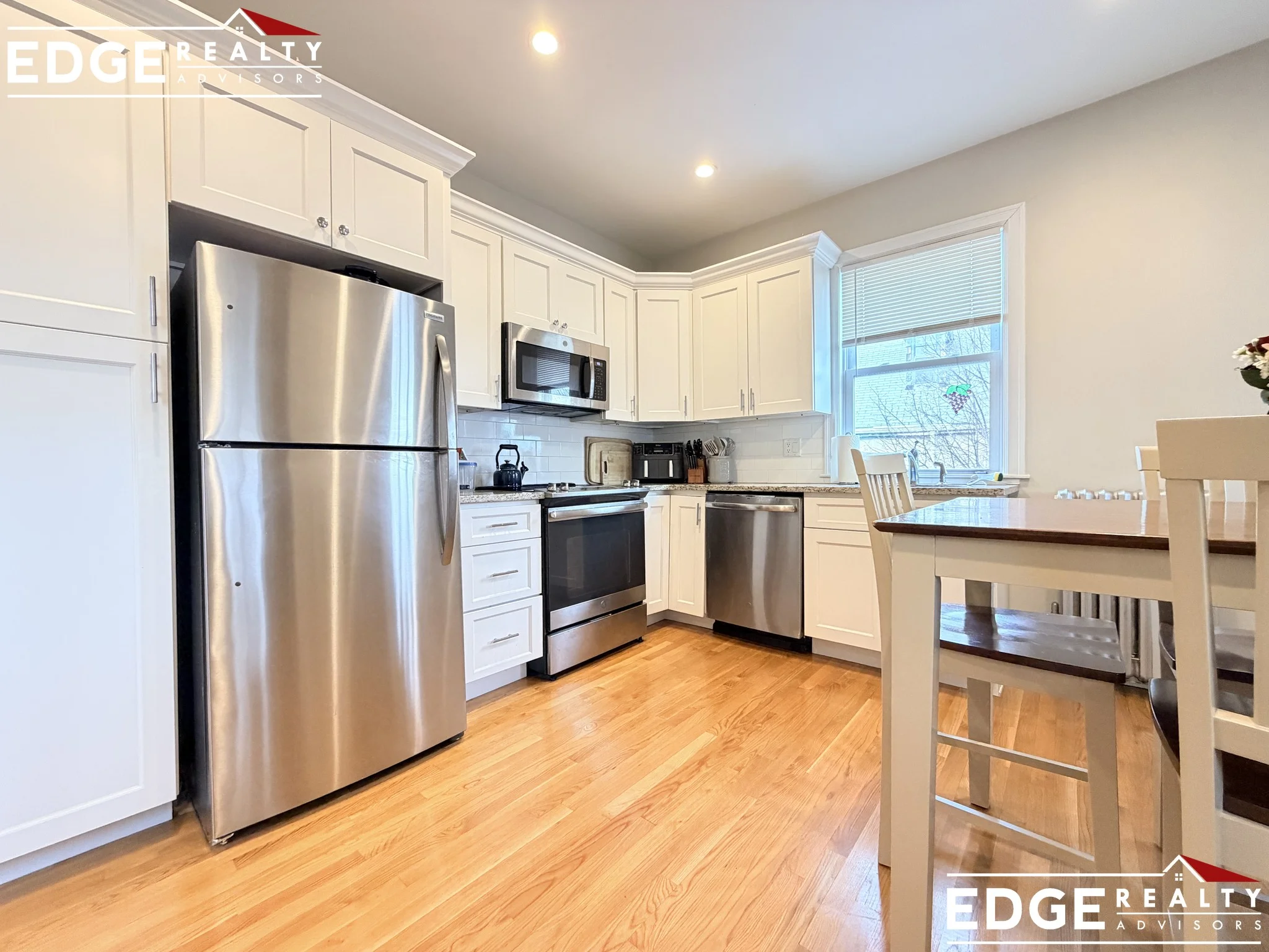 3 bed, 2 bath apartment for rent at 62 Foster St Unit 2, Brighton — photo 5 of 12