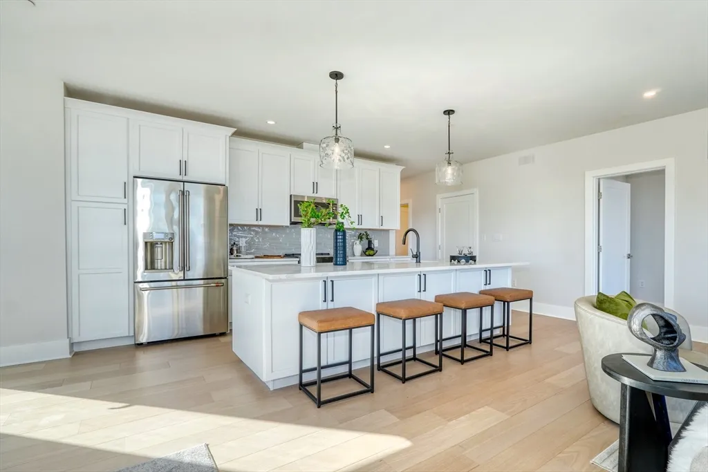 2 bed, 2 bath apartment for rent at 62 Foundry St Unit 506, Wakefield — photo 3 of 42