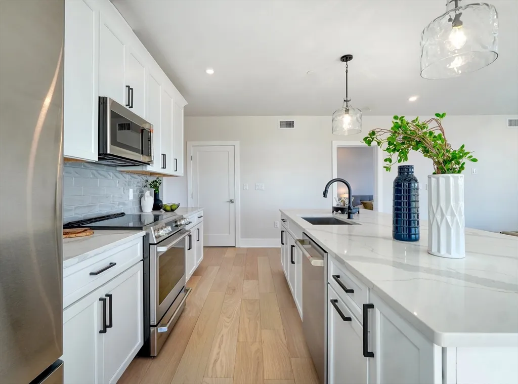 2 bed, 2 bath apartment for rent at 62 Foundry St Unit 506, Wakefield — photo 21 of 42