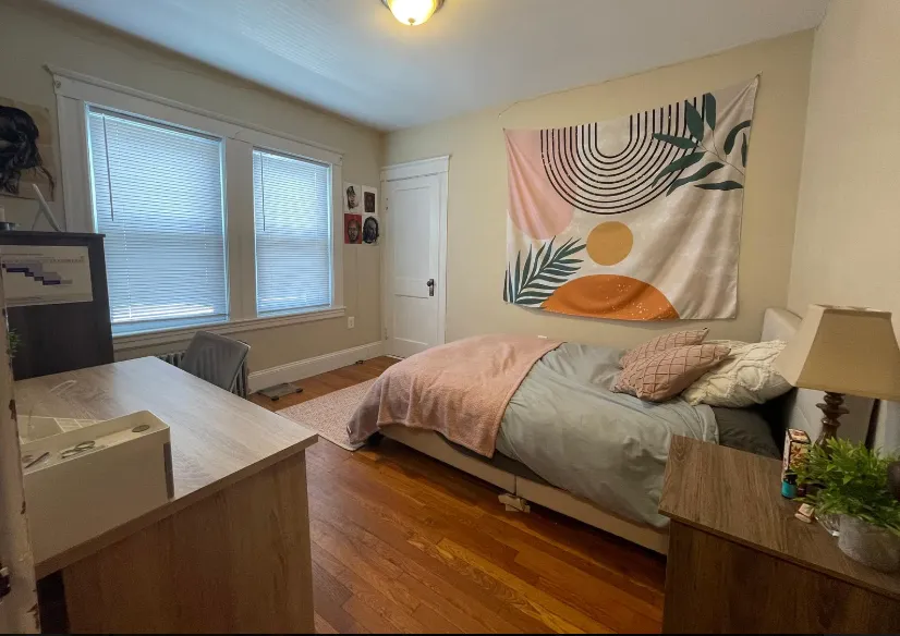 3 bed, 1 bath apartment for rent at 62 Frederick Ave Unit ., South Medford — photo 7 of 8