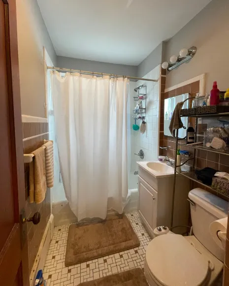3 bed, 1 bath apartment for rent at 62 Frederick Ave Unit ., South Medford — photo 8 of 8