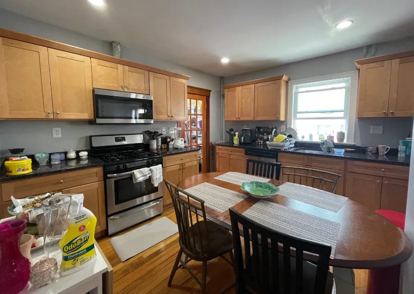 3 bed, 1 bath apartment for rent at 62 Frederick Ave Unit ., South Medford — photo 1 of 8