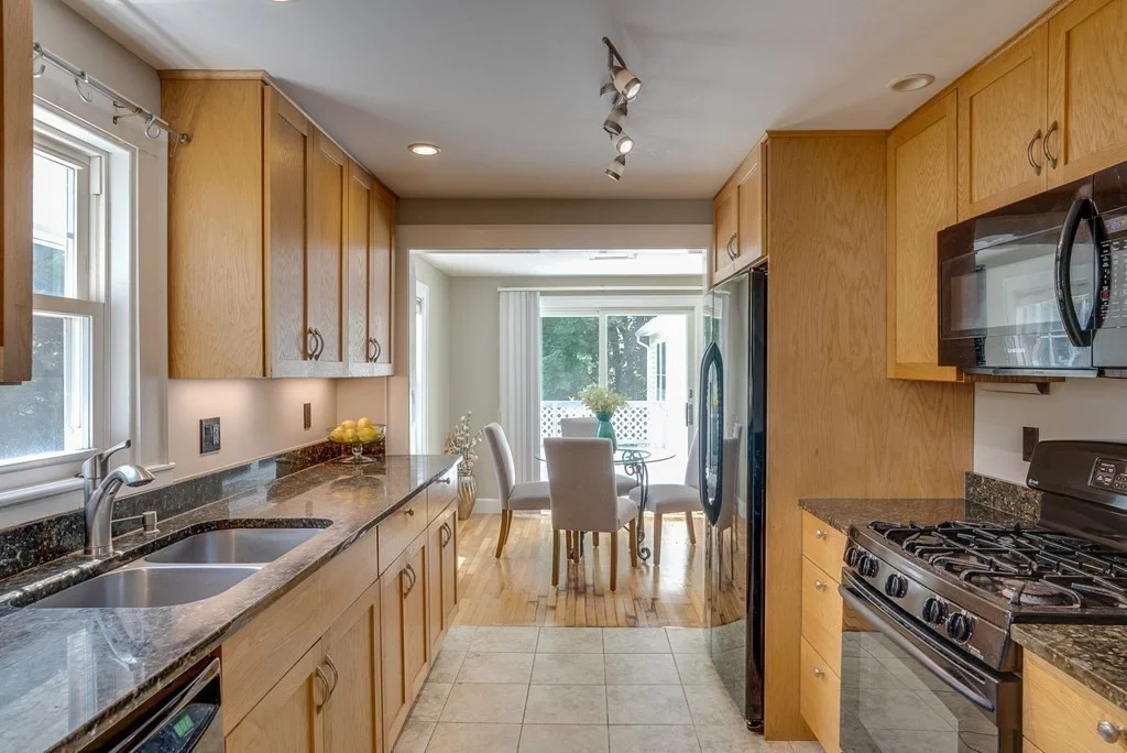 4 bed, 3 bath apartment for rent at 62 Gleason Rd, Lexington — photo 4 of 41