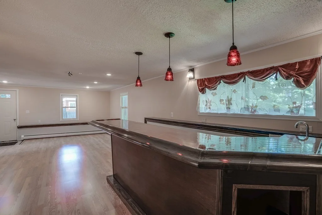 4 bed, 3 bath apartment for rent at 62 Gleason Rd, Lexington — photo 28 of 41