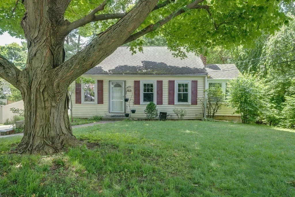4 bed, 3 bath apartment for rent at 62 Gleason Rd, Lexington — photo 38 of 41