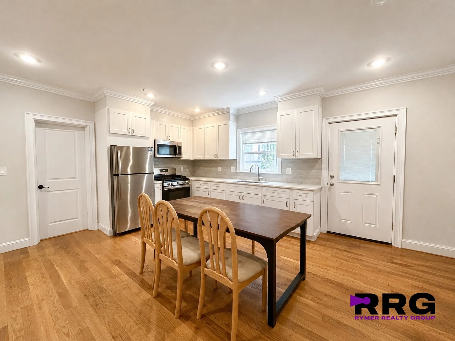 3 bed, 2 bath apartment for rent at 62 Gordon St Unit 1, Brighton — photo 1 of 7