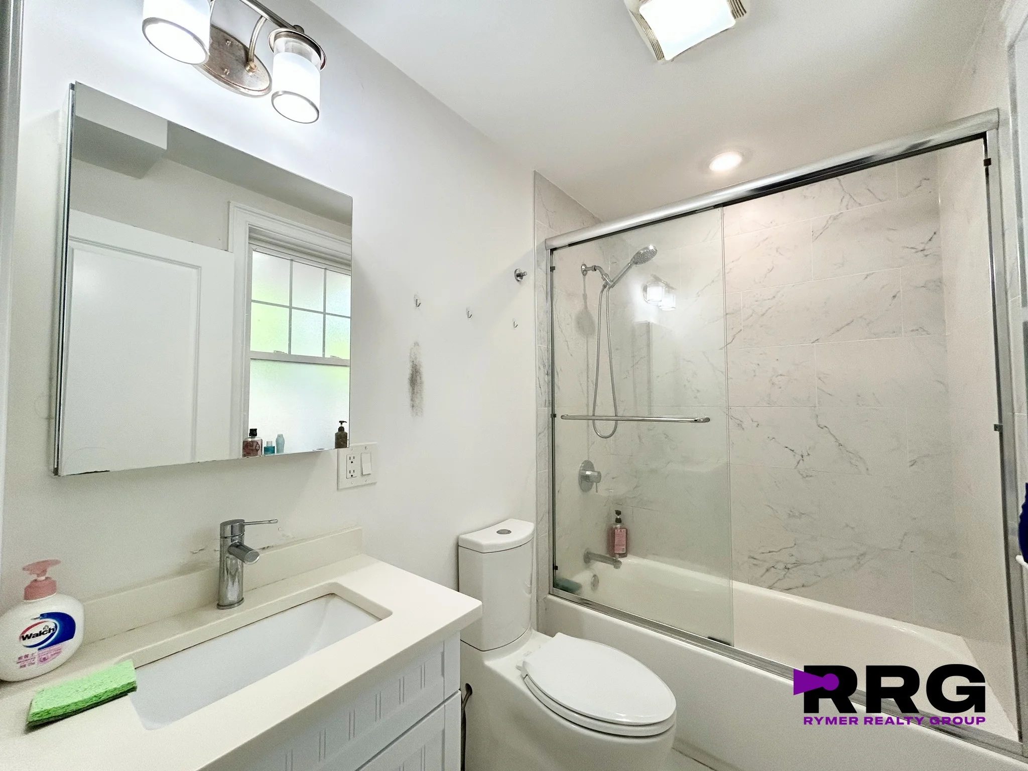 3 bed, 2 bath apartment for rent at 62 Gordon St Unit 1, Brighton — photo 6 of 7