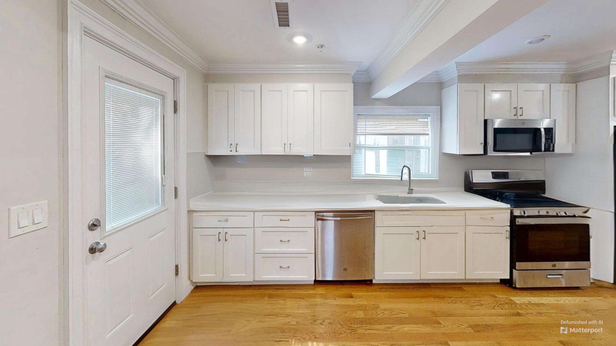 3 bed, 2 bath apartment for rent at 62 Gordon St Unit 1A, Allston — photo 1 of 14