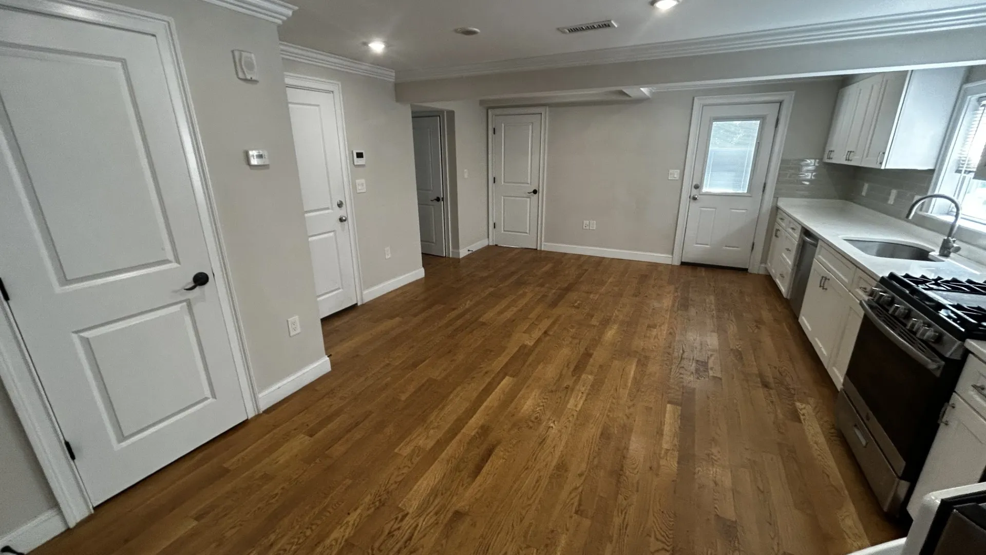 3 bed, 2 bath apartment for rent at 62 Gordon St Unit 2M, Brighton — photo 3 of 7