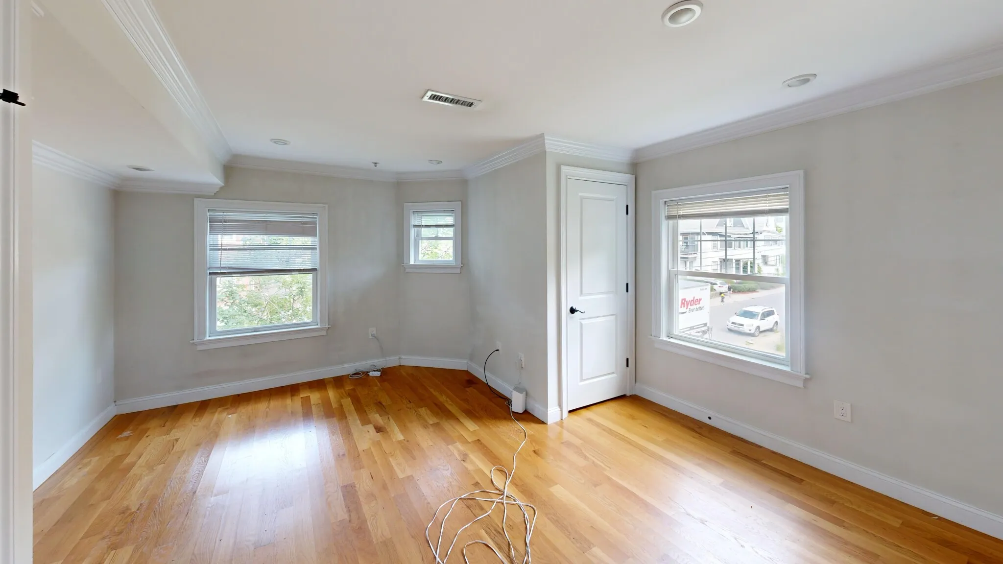 3 bed, 2 bath apartment for rent at 62 Gordon St Unit 2M, Brighton — photo 4 of 7