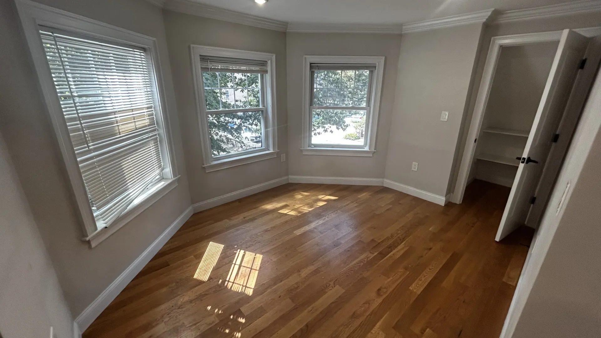 3 bed, 2 bath apartment for rent at 62 Gordon St Unit 2M, Brighton — photo 1 of 7