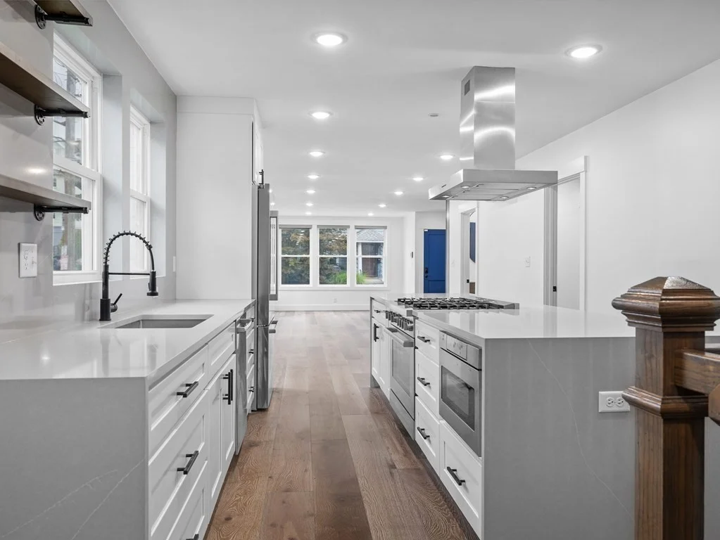 3 bed, 2 bath apartment for rent at 62 Governor Winthrop Rd Unit 1, Ten Hills — photo 2 of 27