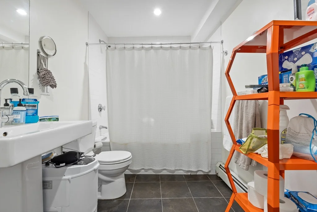 Studio bed, 1 bath apartment for rent at 62 Grampian Way Unit Studio, Dorchester — photo 19 of 25