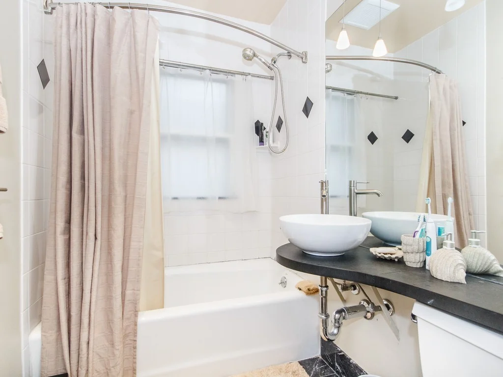 2 bed, 1 bath apartment for rent at 62 Granville Rd Unit 1, West Cambridge — photo 12 of 18