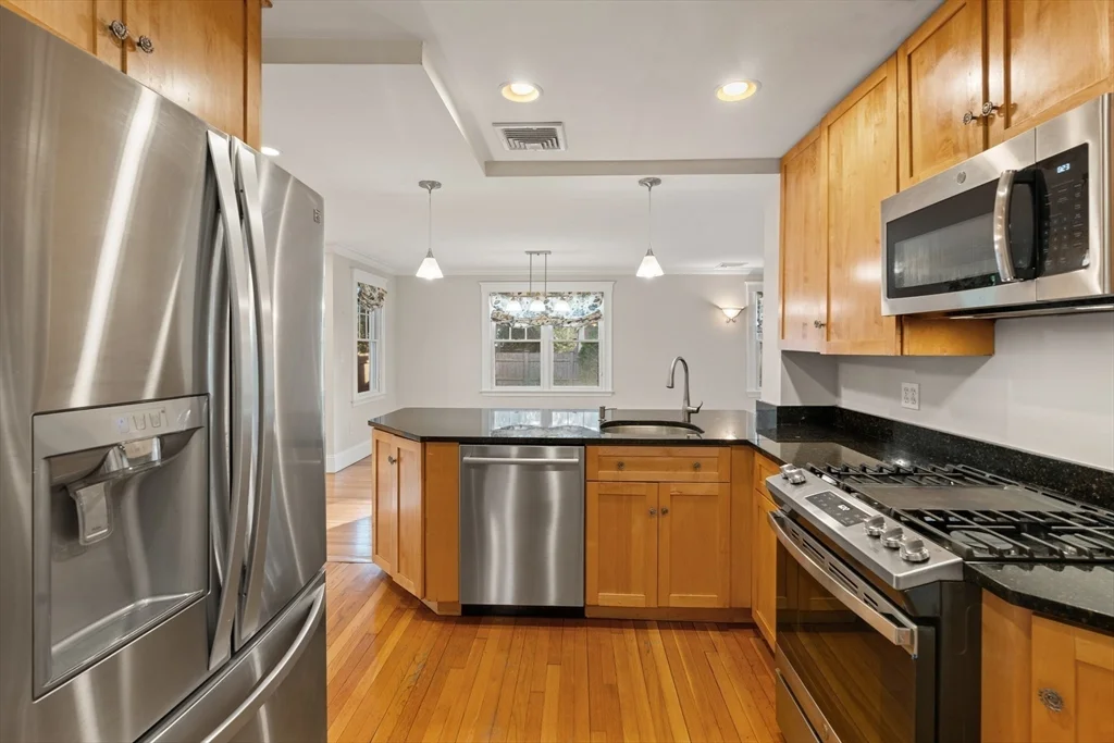 4 bed, 2 bath apartment for rent at 62 Harding Rd, Lexington — photo 19 of 42