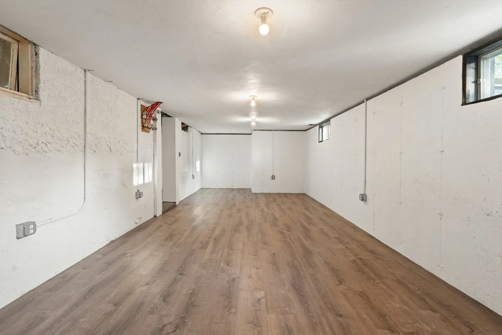 4 bed, 2 bath apartment for rent at 62 Harding Rd, Lexington — photo 36 of 42