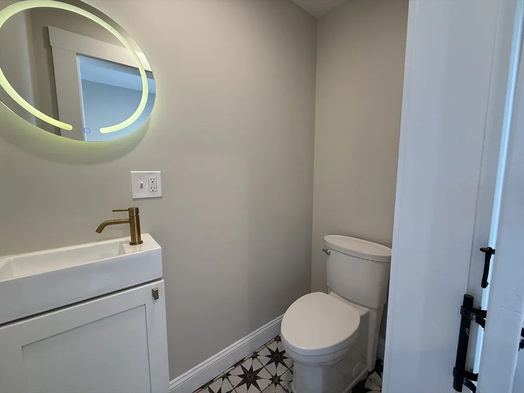 3 bed, 2 bath apartment for rent at 62 Harvard Ave Unit 62, Hyde Park — photo 7 of 25