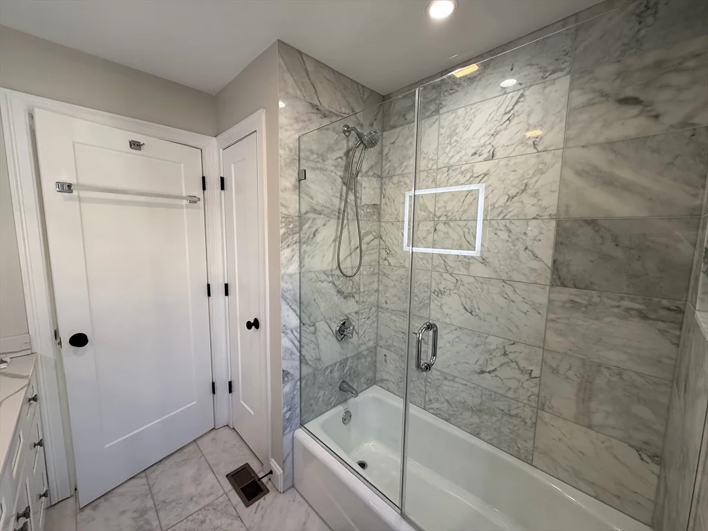 3 bed, 2 bath apartment for rent at 62 Harvard Ave Unit 62, Hyde Park — photo 14 of 25