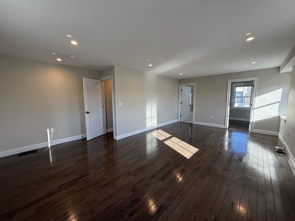 3 bed, 2 bath apartment for rent at 62 Harvard Ave Unit 62, Hyde Park — photo 19 of 25