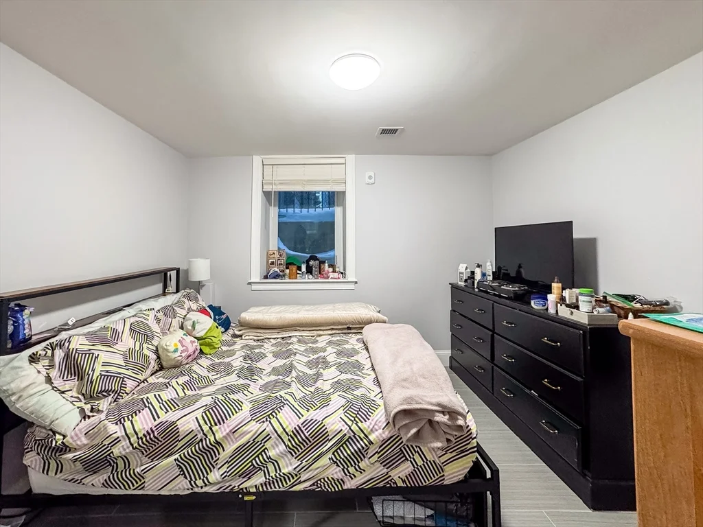 2 bed, 2 bath apartment for rent at 62 Hecla St Unit B, Dorchester — photo 9 of 12
