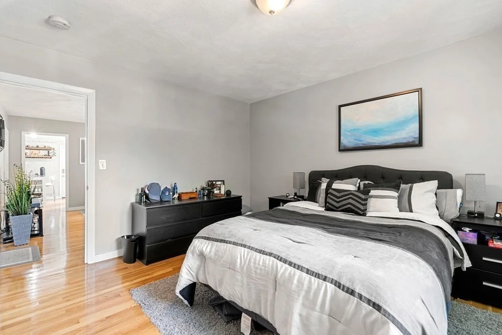 1 bed, 1 bath apartment for rent at 62 L St Unit 2, Boston — photo 3 of 16