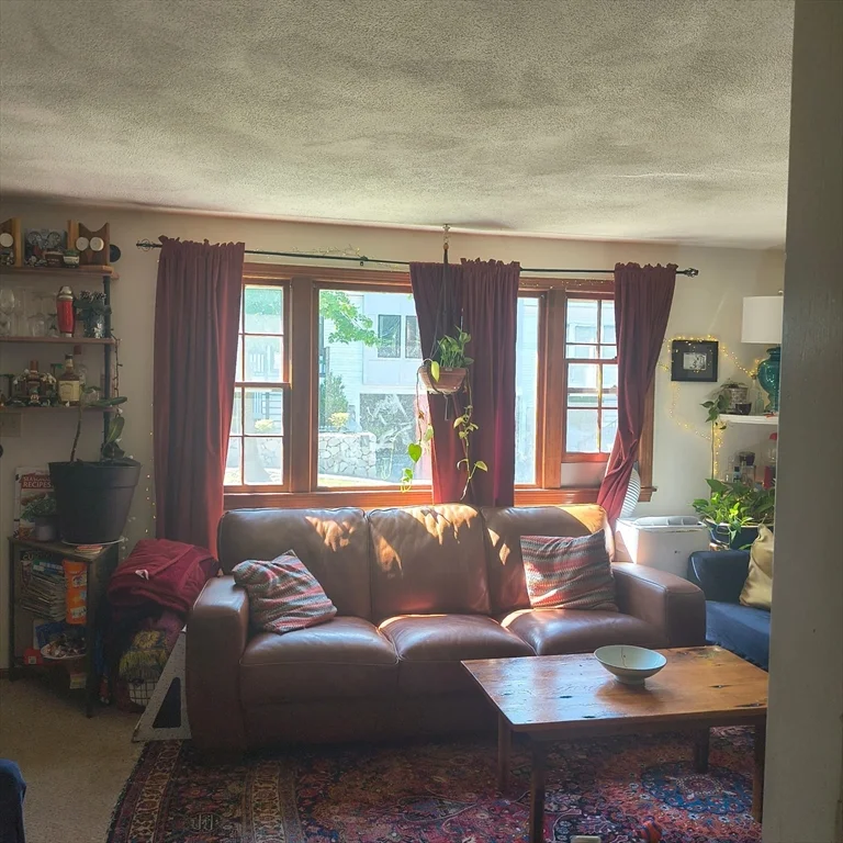 2 bed, 1 bath apartment for rent at 62 Lancaster Rd Unit 1, Arlington — photo 2 of 9