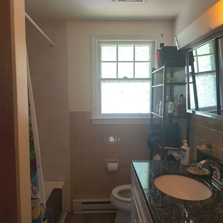 2 bed, 1 bath apartment for rent at 62 Lancaster Rd Unit 1, Arlington — photo 6 of 9
