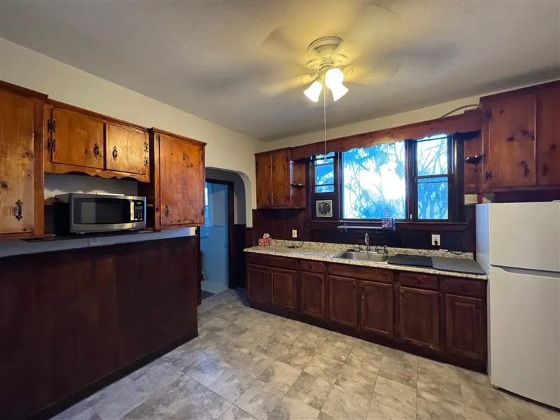2 bed, 1 bath apartment for rent at 62 Liberty Ave Unit 2, Powder House Square