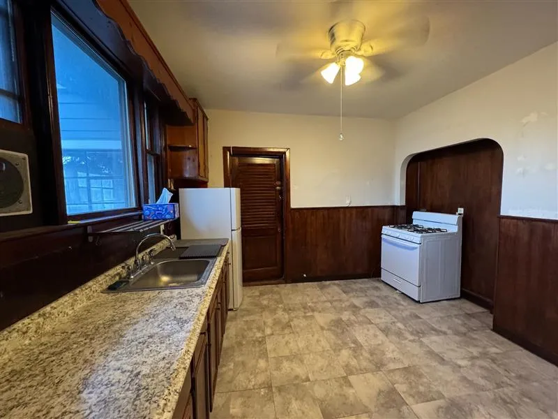 2 bed, 1 bath apartment for rent at 62 Liberty Ave Unit 2, Powder House Square — photo 2 of 11