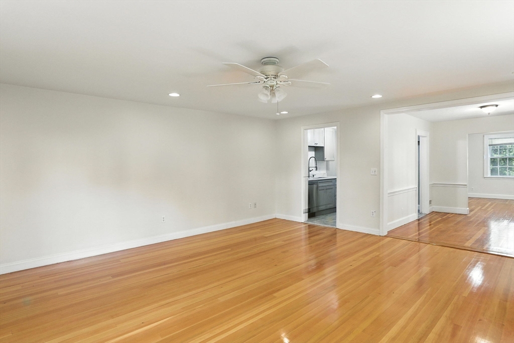 2 bed, 1 bath apartment for rent at 62 Lincoln Ave Unit 62, Lynnfield — photo 8 of 16