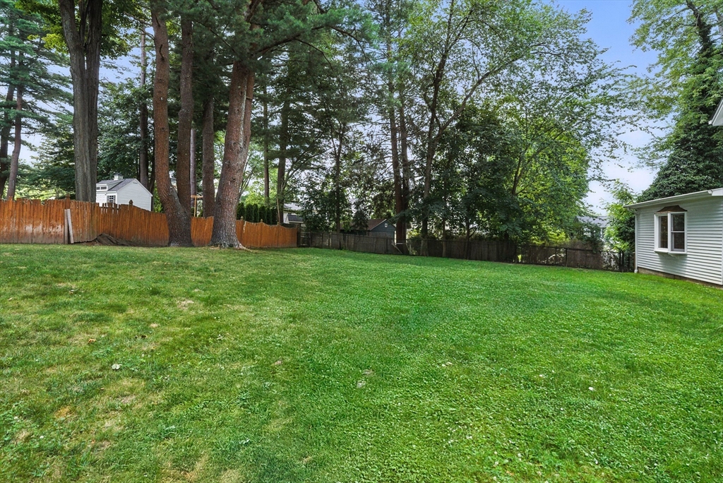 2 bed, 1 bath apartment for rent at 62 Lincoln Ave Unit 62, Lynnfield — photo 16 of 16