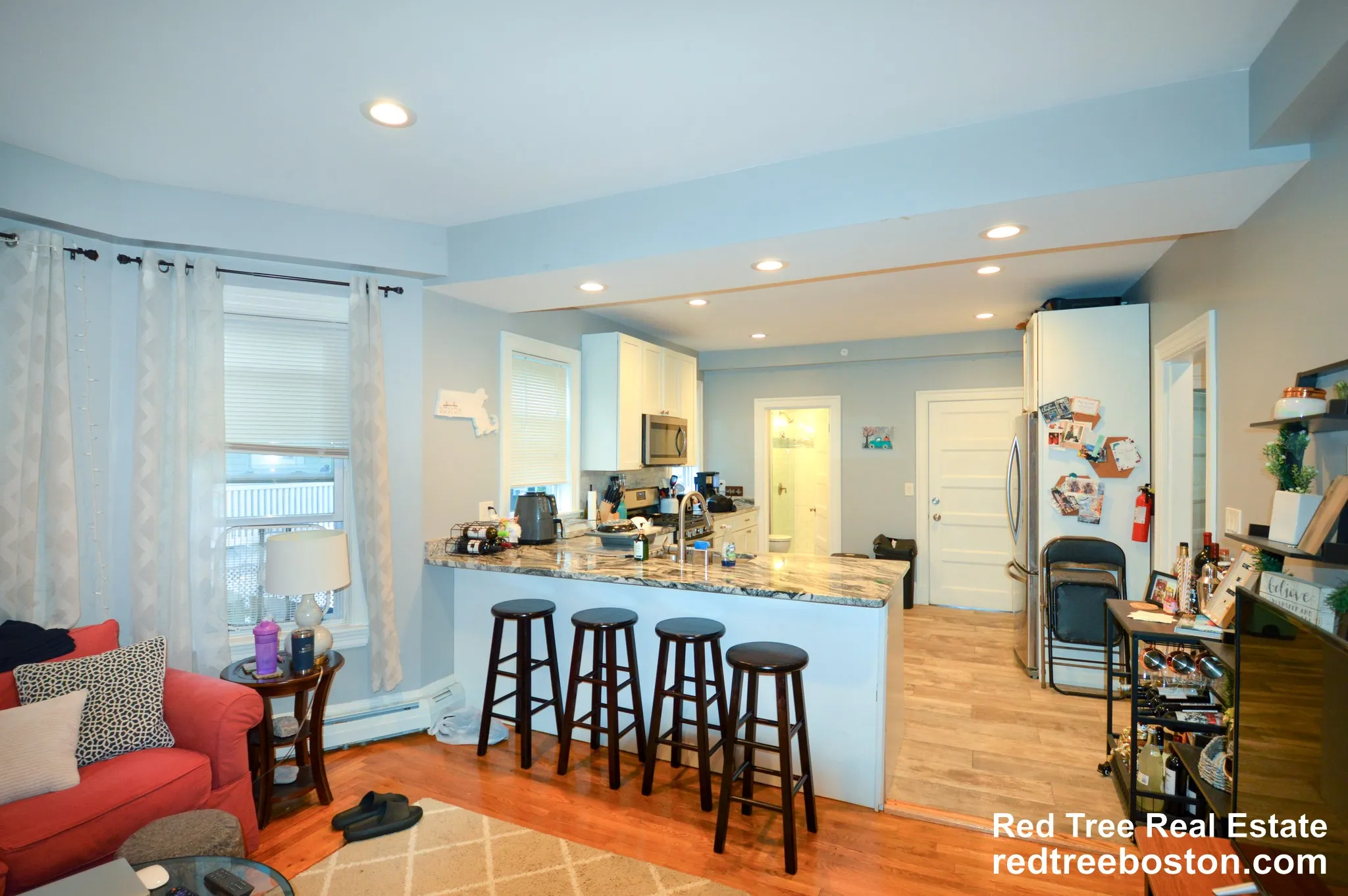 4 bed, 2 bath apartment for rent at 62 Mapleton St Unit 2A, Brighton — photo 3 of 13