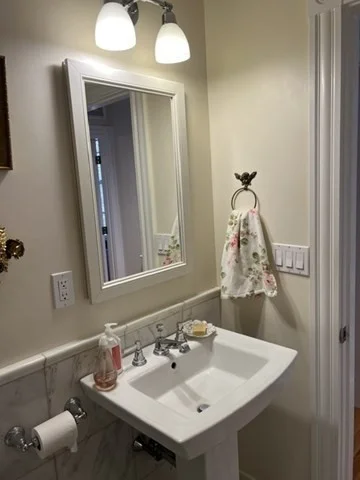 2 bed, 2 bath apartment for rent at 62 Myrtle St Unit 3, Beacon Hill — photo 25 of 25