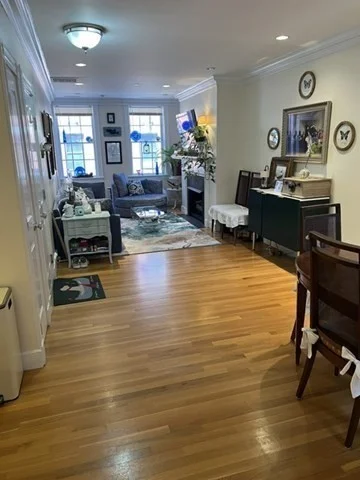 2 bed, 2 bath apartment for rent at 62 Myrtle St Unit 3, Beacon Hill — photo 5 of 25