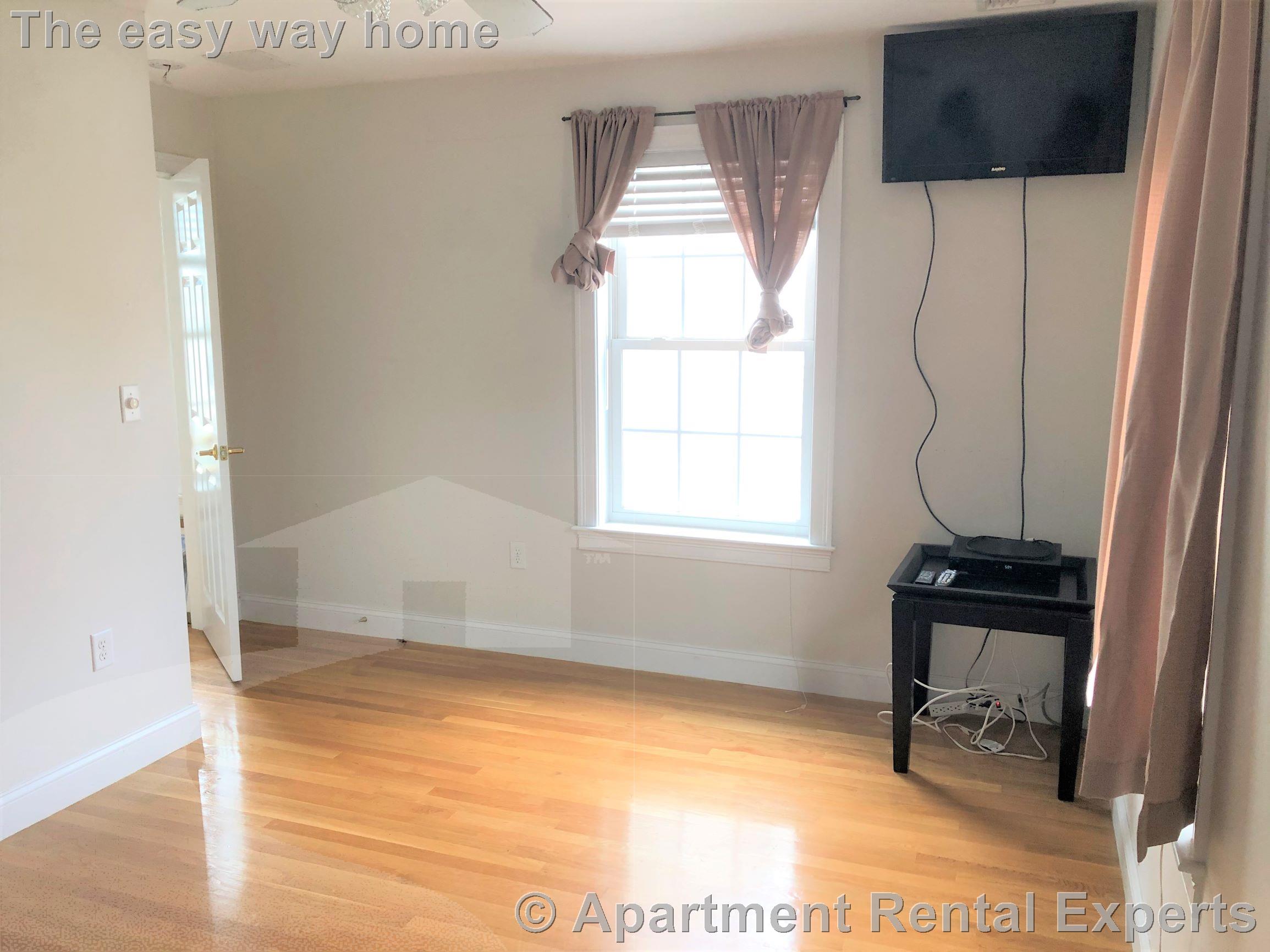 4 bed, 2 bath apartment for rent at 62 Newbern Ave, Ball Square — photo 13 of 26