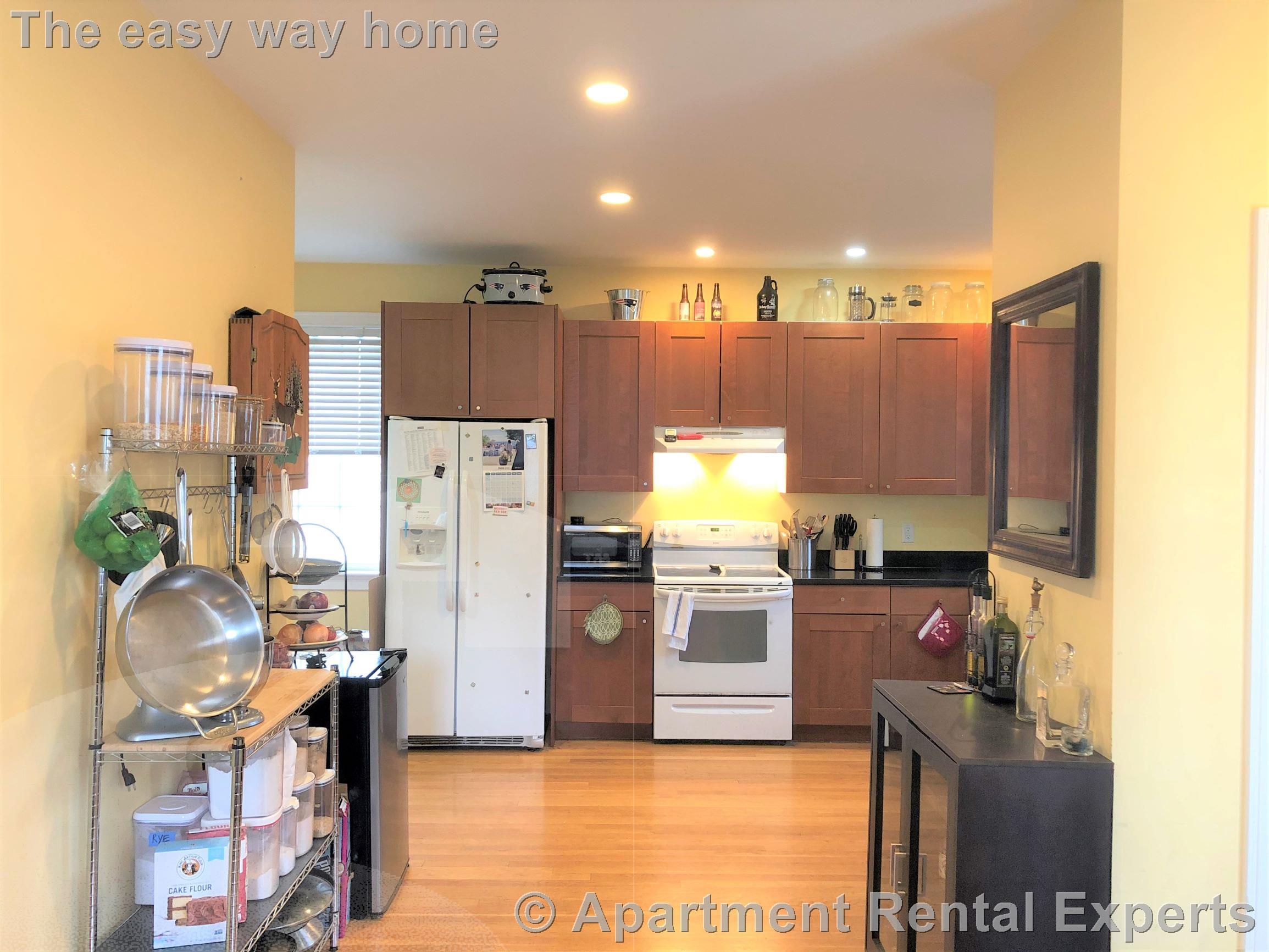 4 bed, 2 bath apartment for rent at 62 Newbern Ave, Ball Square — photo 2 of 26
