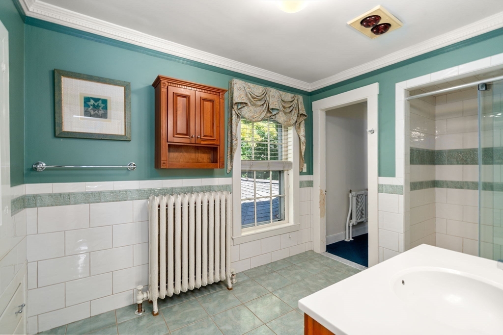 7 bed, 4+ bath apartment for rent at 62 Old River Pl, Dedham — photo 37 of 41