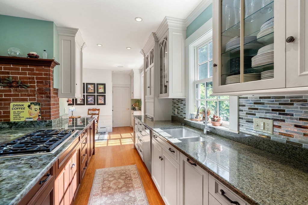 7 bed, 4+ bath apartment for rent at 62 Old River Pl, Dedham — photo 9 of 41