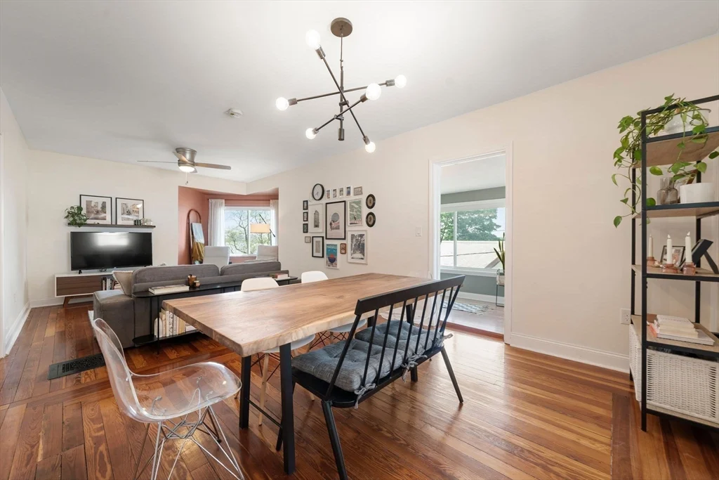 3 bed, 2 bath apartment for rent at 62 Park Ave Unit 2, Winthrop — photo 7 of 18