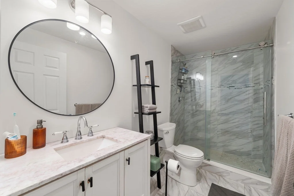 3 bed, 2 bath apartment for rent at 62 Park Ave Unit 2, Winthrop — photo 9 of 18