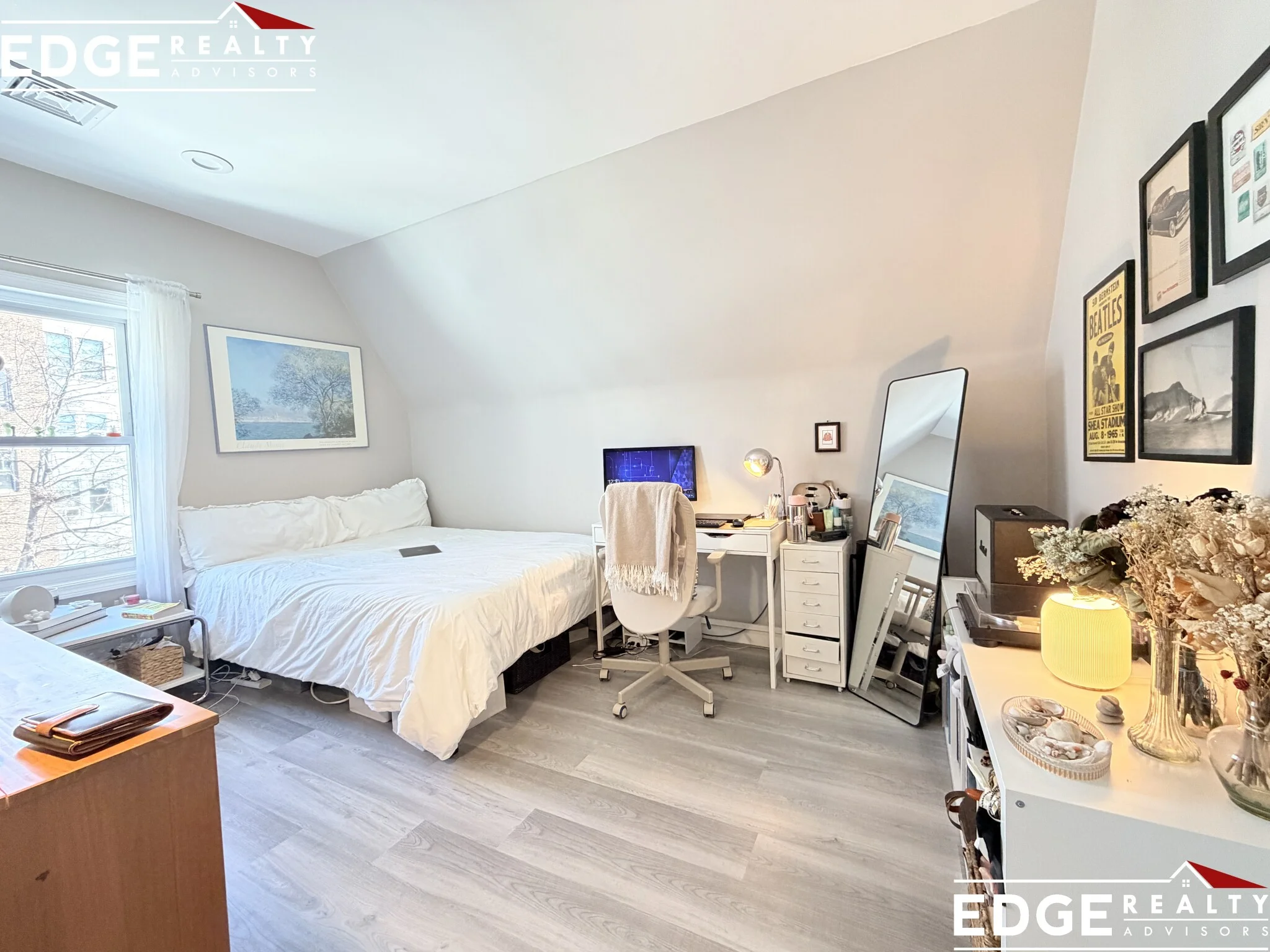 5 bed, 2.5 bath apartment for rent at 62 Quint Ave Unit 2, Brighton — photo 9 of 10
