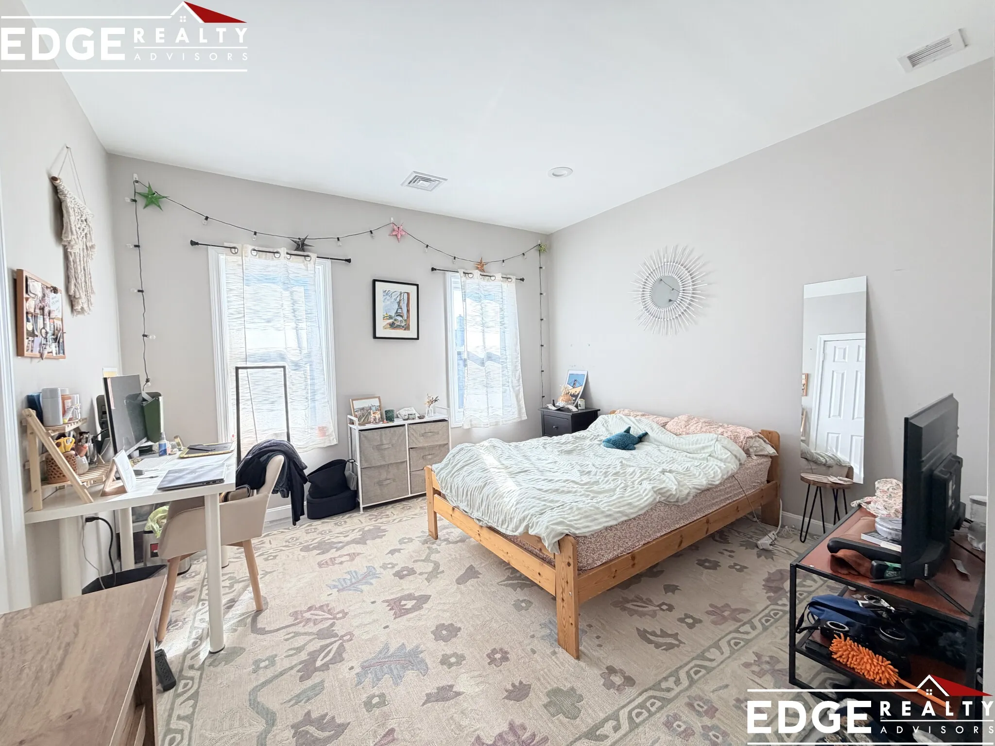 5 bed, 2.5 bath apartment for rent at 62 Quint Ave Unit 2, Brighton — photo 7 of 10