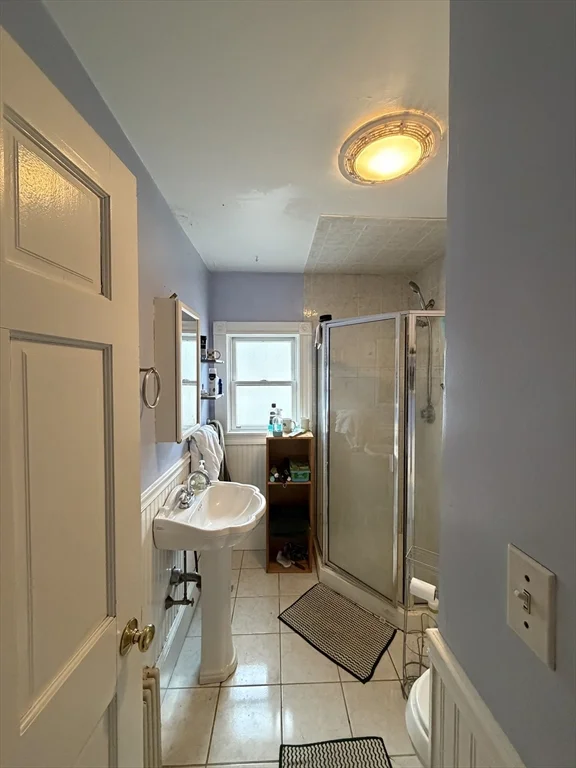 5 bed, 2 bath apartment for rent at 62 Ridgemont St Unit 2, Allston — photo 16 of 17