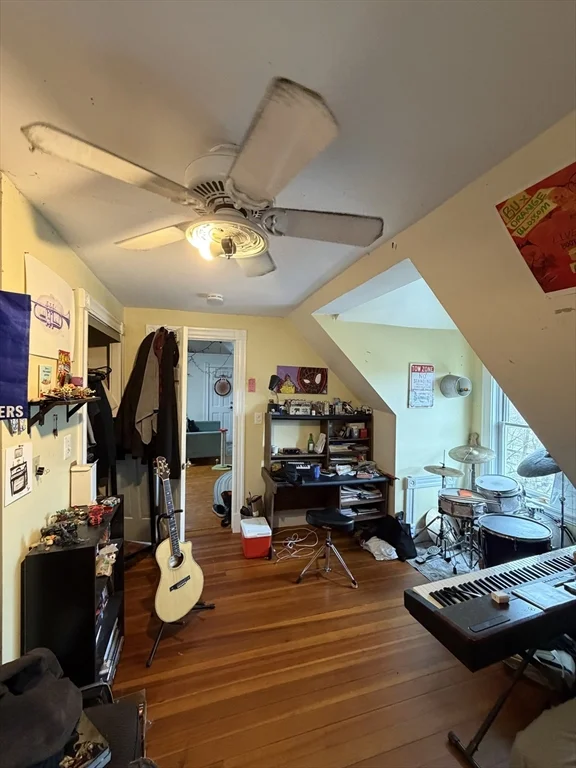 5 bed, 2 bath apartment for rent at 62 Ridgemont St Unit 2, Allston — photo 12 of 17
