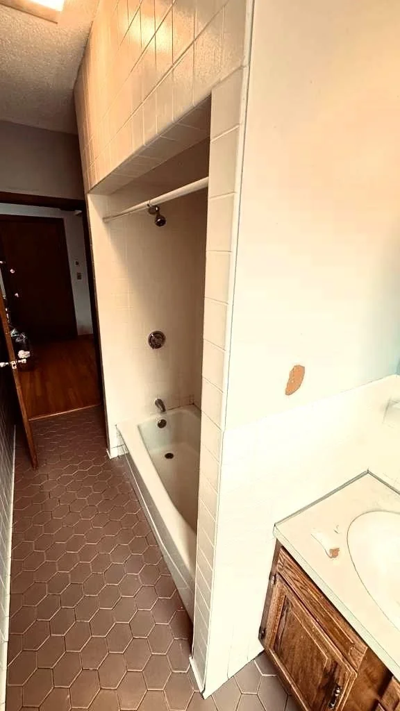 2 bed, 1 bath apartment for rent at 62 River St Unit 3, Central Square — photo 15 of 19