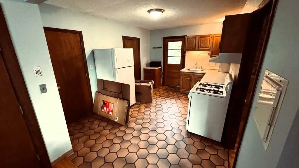 2 bed, 1 bath apartment for rent at 62 River St Unit 3, Central Square