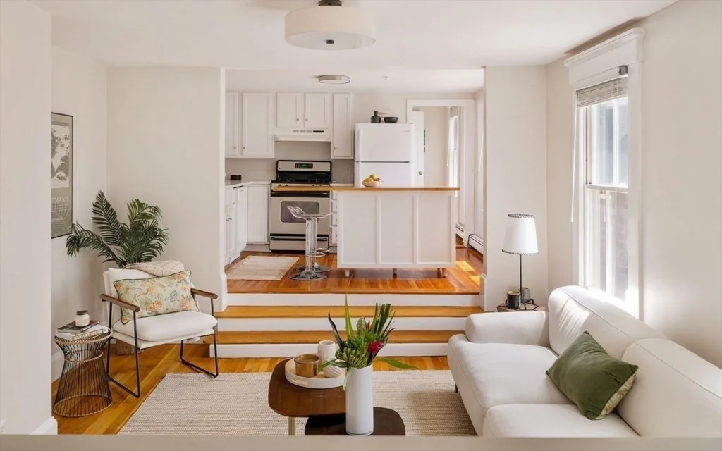 2 bed, 2 bath apartment for rent at 62 Sacramento St Unit 62, Baldwin — photo 3 of 13